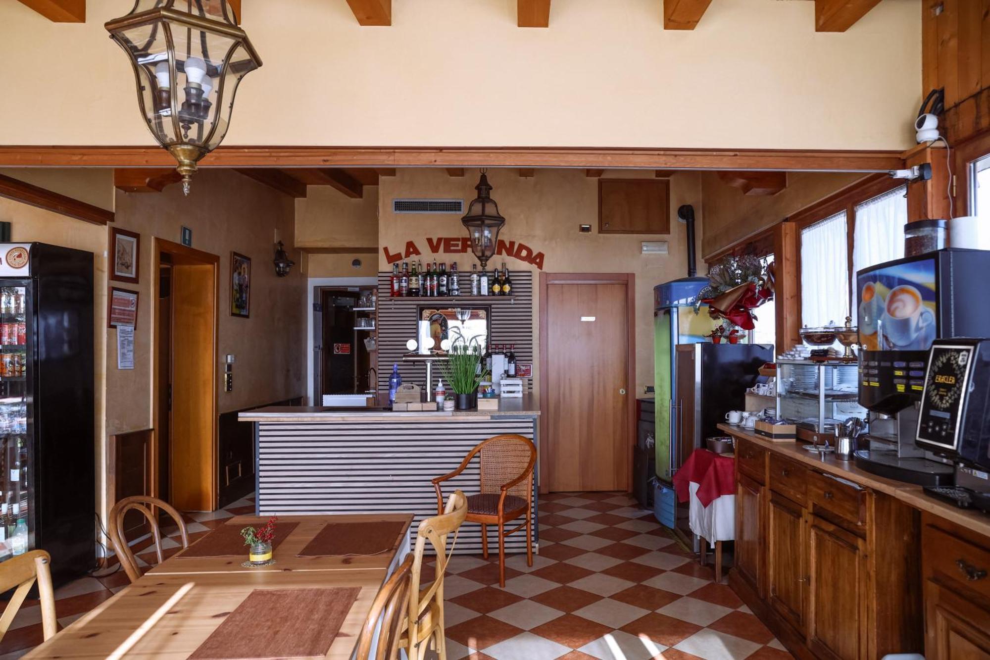 Hotel Sara 3*