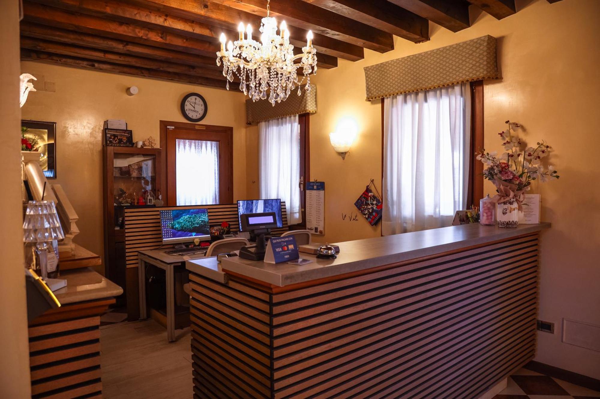 Hotel Sara Mestre