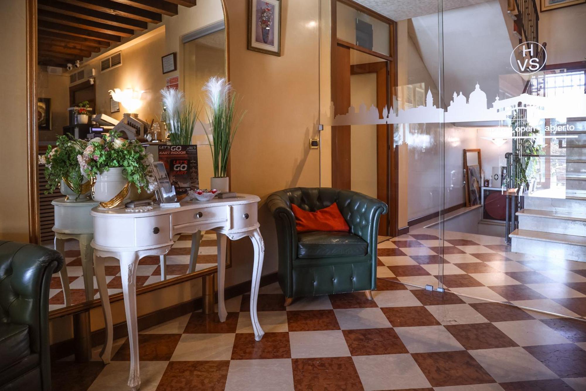 Sara Hotel