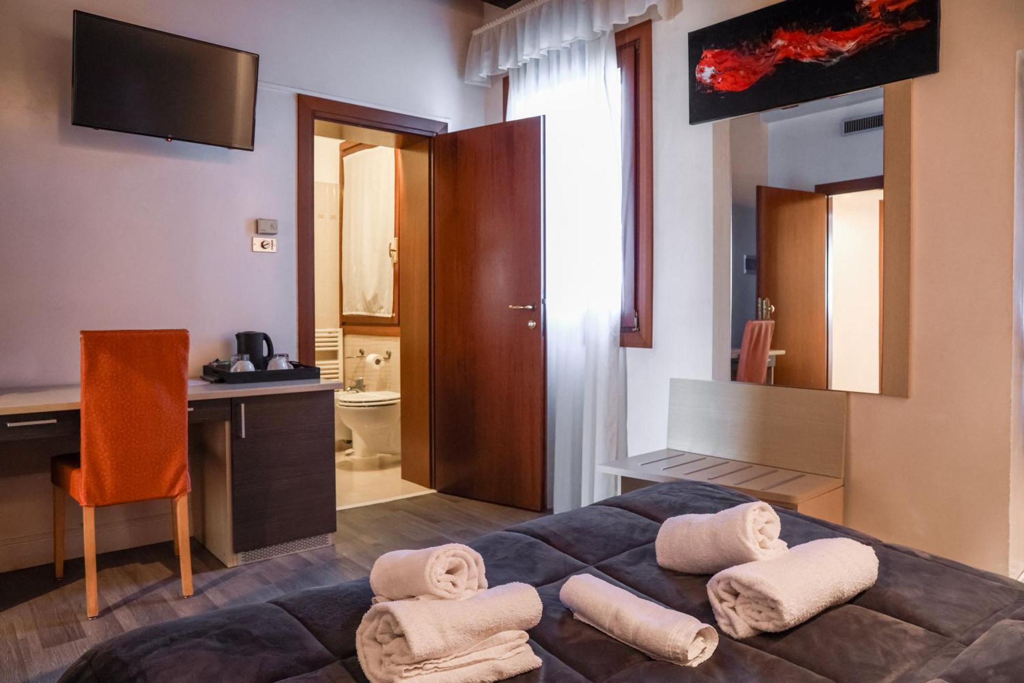 Hotel Sara Mestre