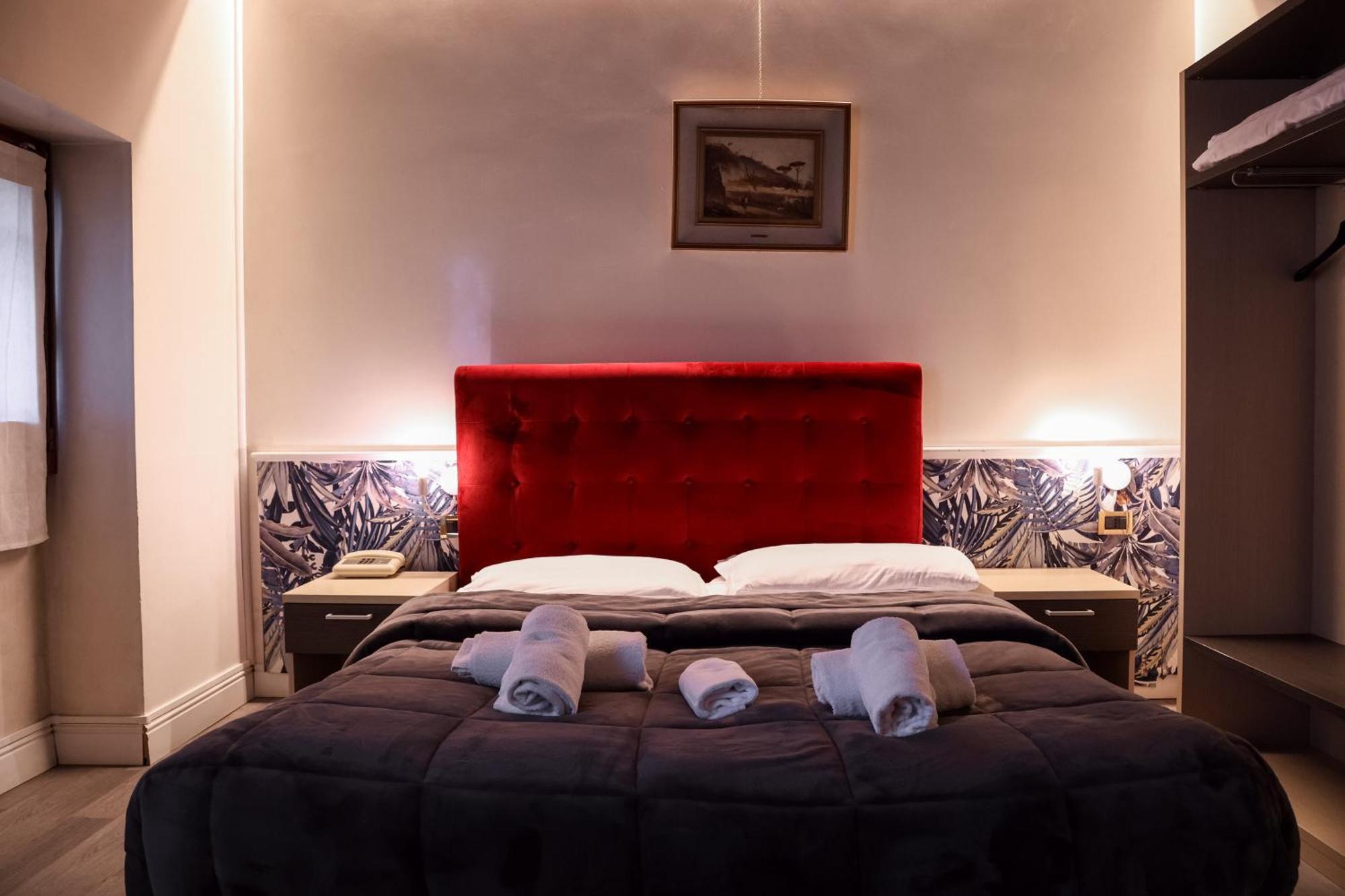 Sara Hotel 3*