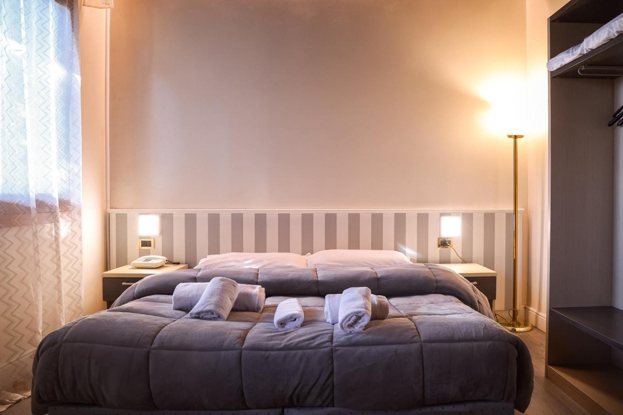 Sara Hotel 3*