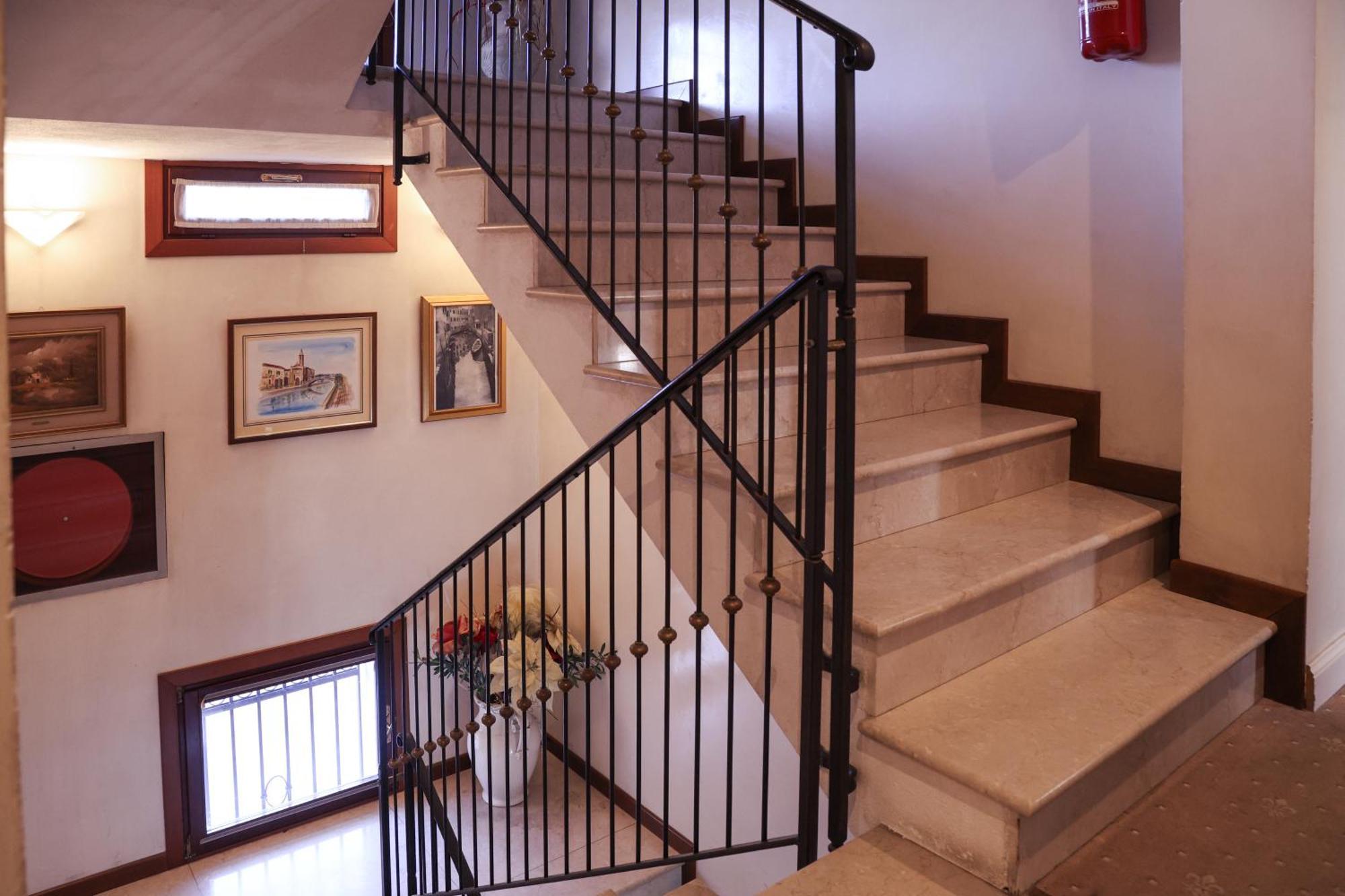 Hotel Sara Mestre