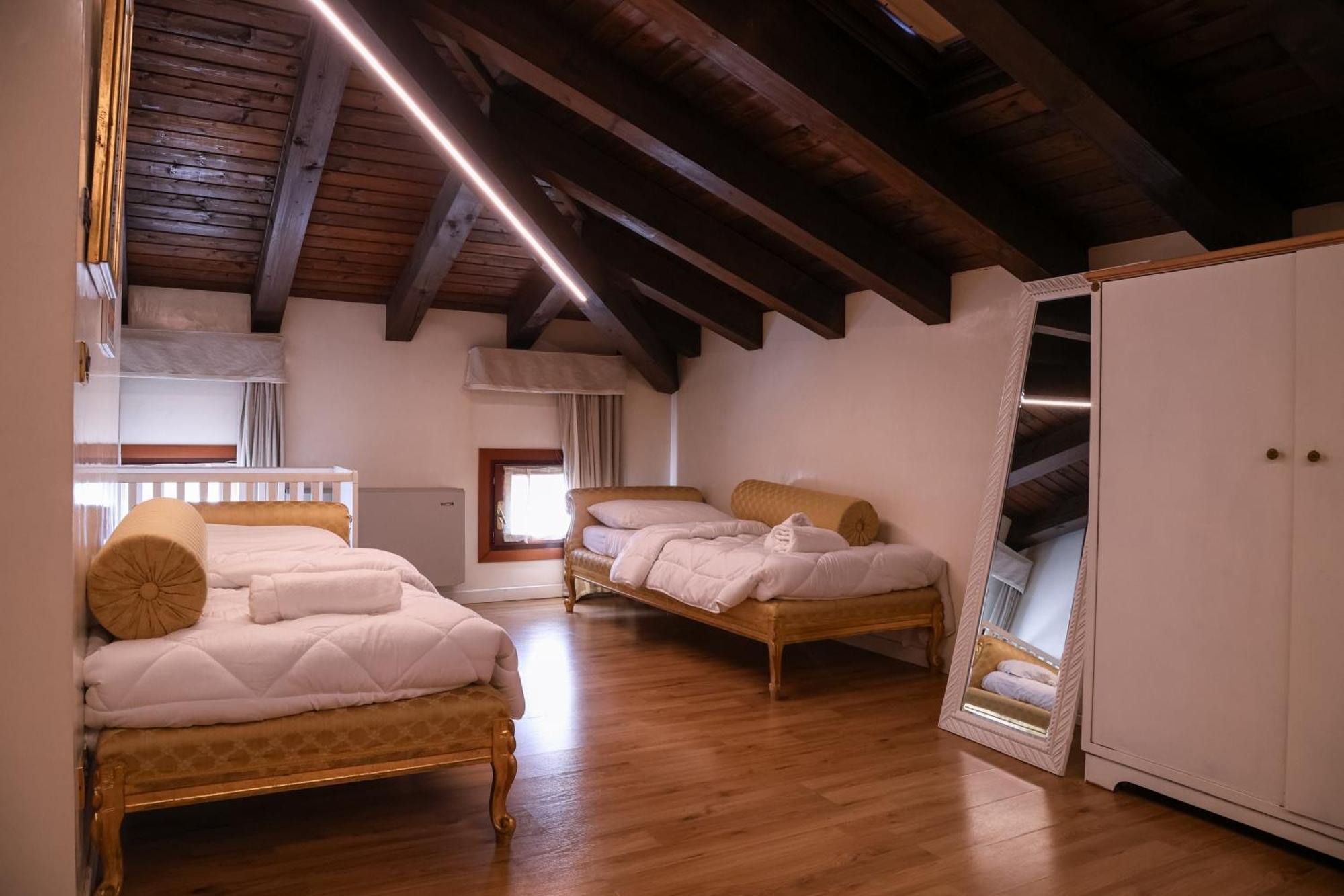 Hotel Sara 3*
